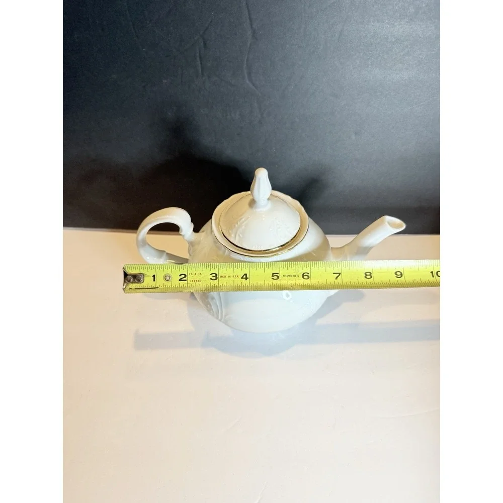 Bernadette Bohemian Porcelain White Gold Teapot Czech Republic